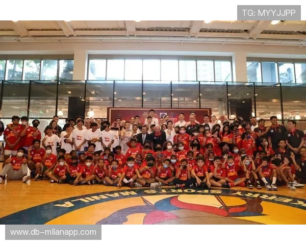 “爱的传递 龙之关怀”篮球慈善活动在马尼拉举行